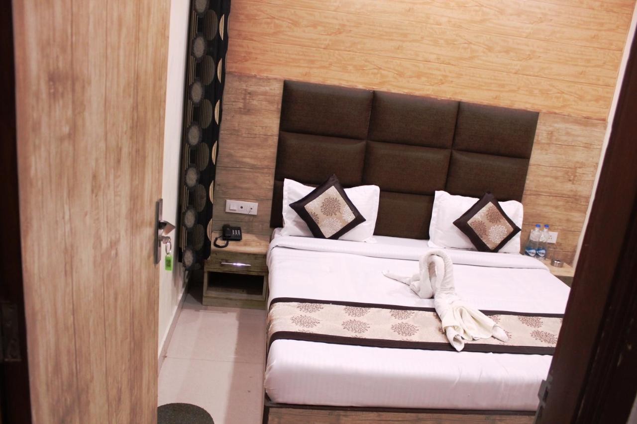 Shree Krishna Hotels Amritsar Dış mekan fotoğraf